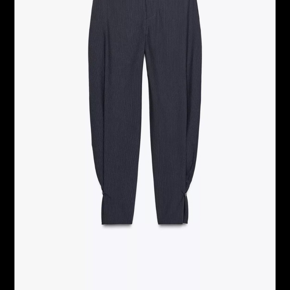 Pinstripe balloon pants - Picture 6 of 7